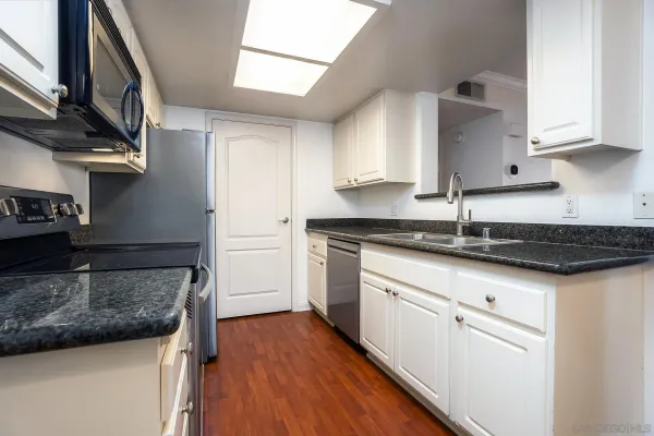 $450,000 | 12015 Alta Carmel Court, Unit 306, San Diego, CA 92128