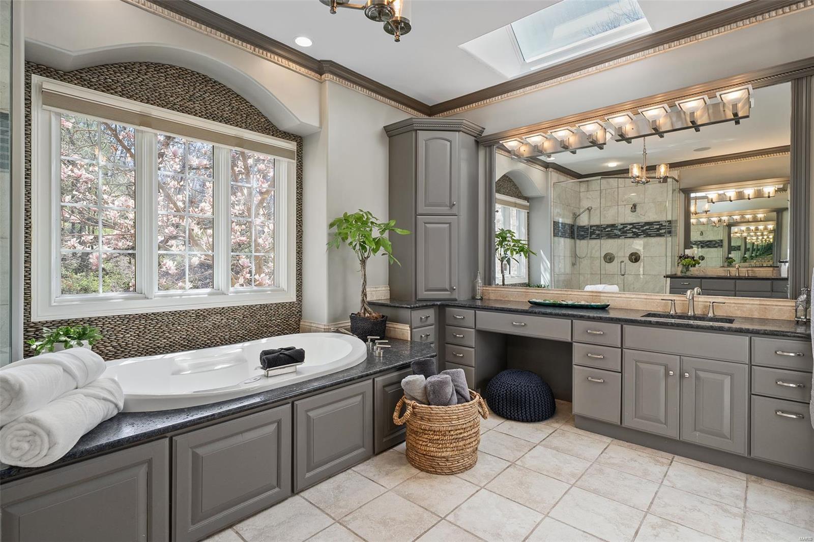 819 New Ballwin Road Ballwin, MO 63021 - Photo 21 of 47