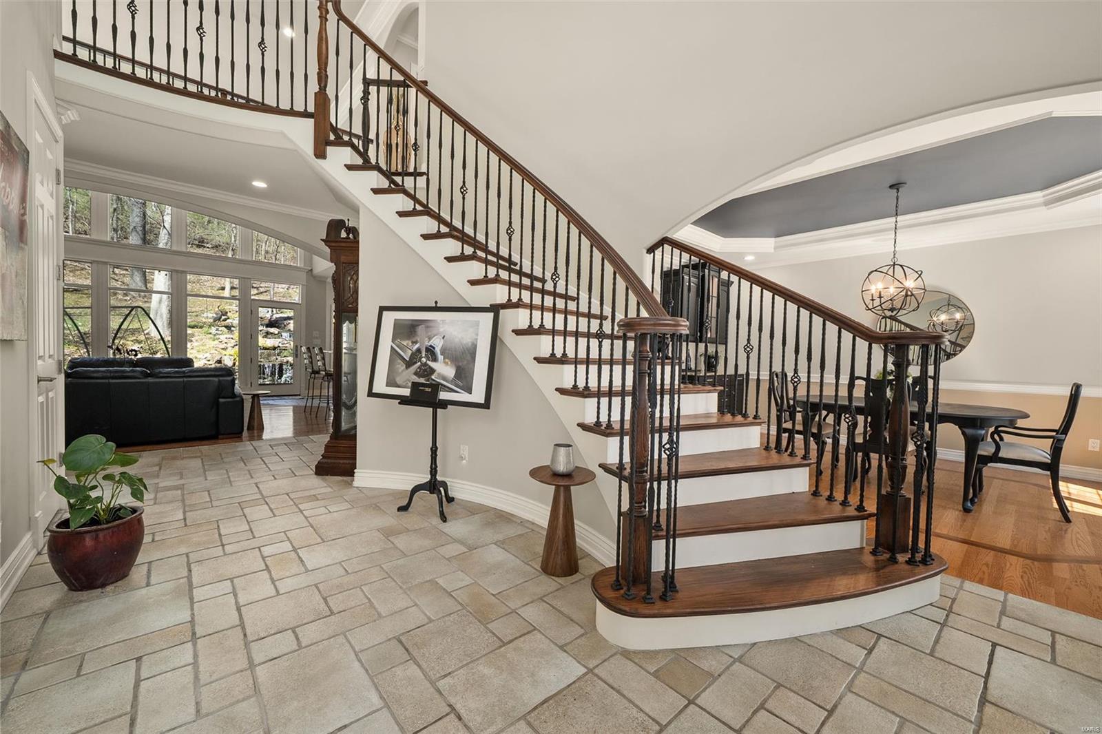 819 New Ballwin Road Ballwin, MO 63021 - Photo 4 of 47