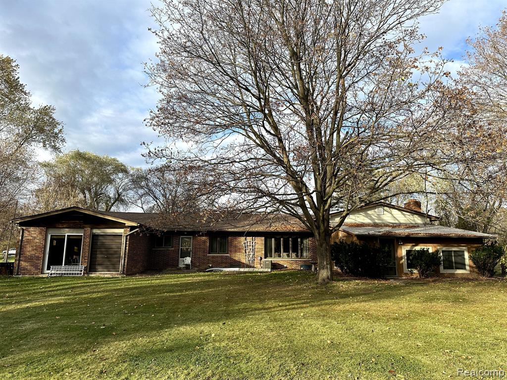 1352 East Cook Road Grand Blanc, MI 48439 - Photo 8 of 45 Gallery Image 8