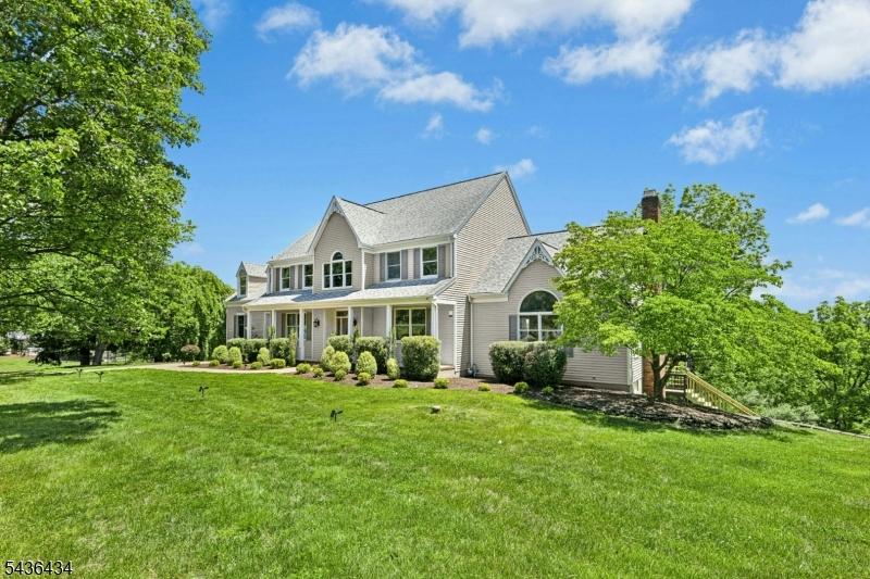 10 Red Robin Way Flemington, NJ 08822 - Photo 4 of 49