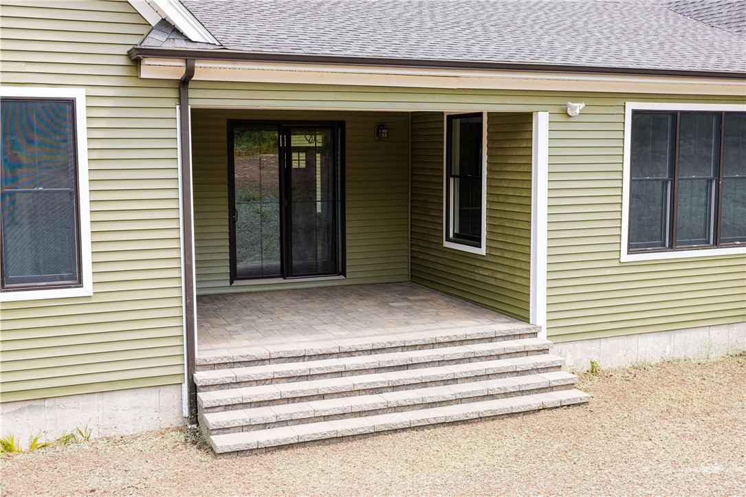 10 Woodward Road Lincoln, RI 02865 - Photo 6 of 50 Gallery Image 6