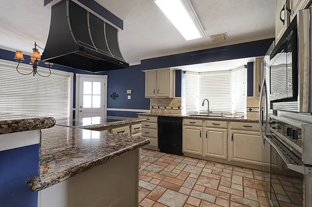 $2,200 | 3510 Cypressdale Drive, Spring, TX 77388