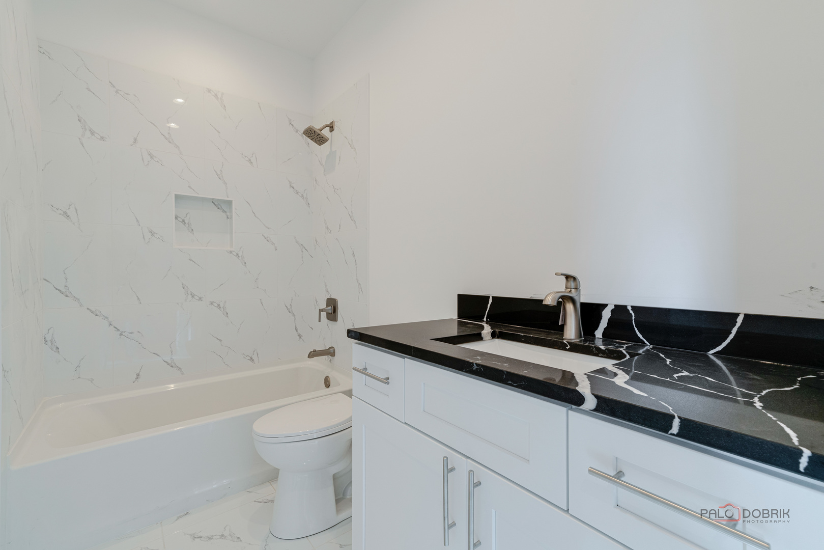 1061 Green Bay Road Lake Bluff, IL 60044 - Photo 19 of 34