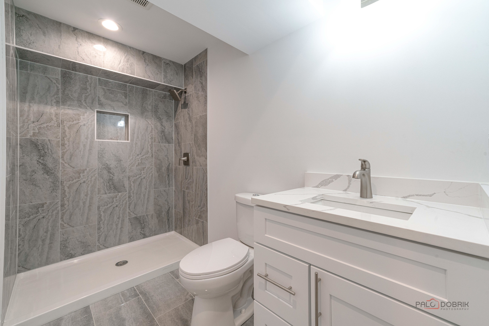 1061 Green Bay Road Lake Bluff, IL 60044 - Photo 25 of 34