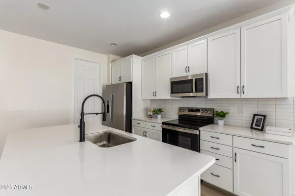 $382,995 | 18450 East Camila Drive, Gold Canyon, AZ 85118