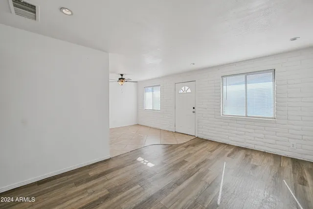 $1,175 | 1234 North 36th Street, Unit 209, Phoenix, AZ 85008