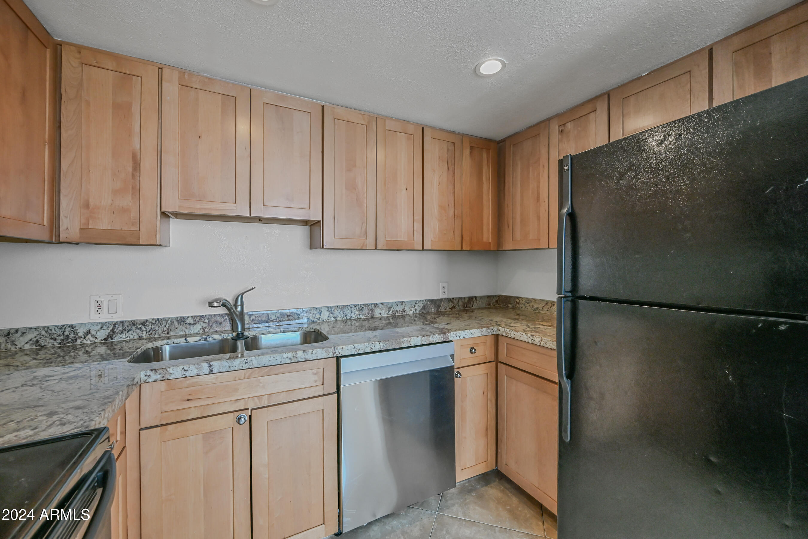 1234 North 36th Street, Unit 209 Phoenix, AZ 85008 - Photo 8 of 14 7-1234N36S209-ocupix-2700