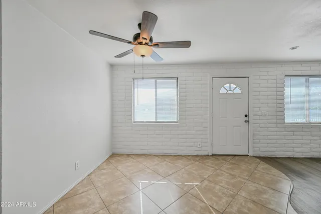 $1,175 | 1234 North 36th Street, Unit 209, Phoenix, AZ 85008
