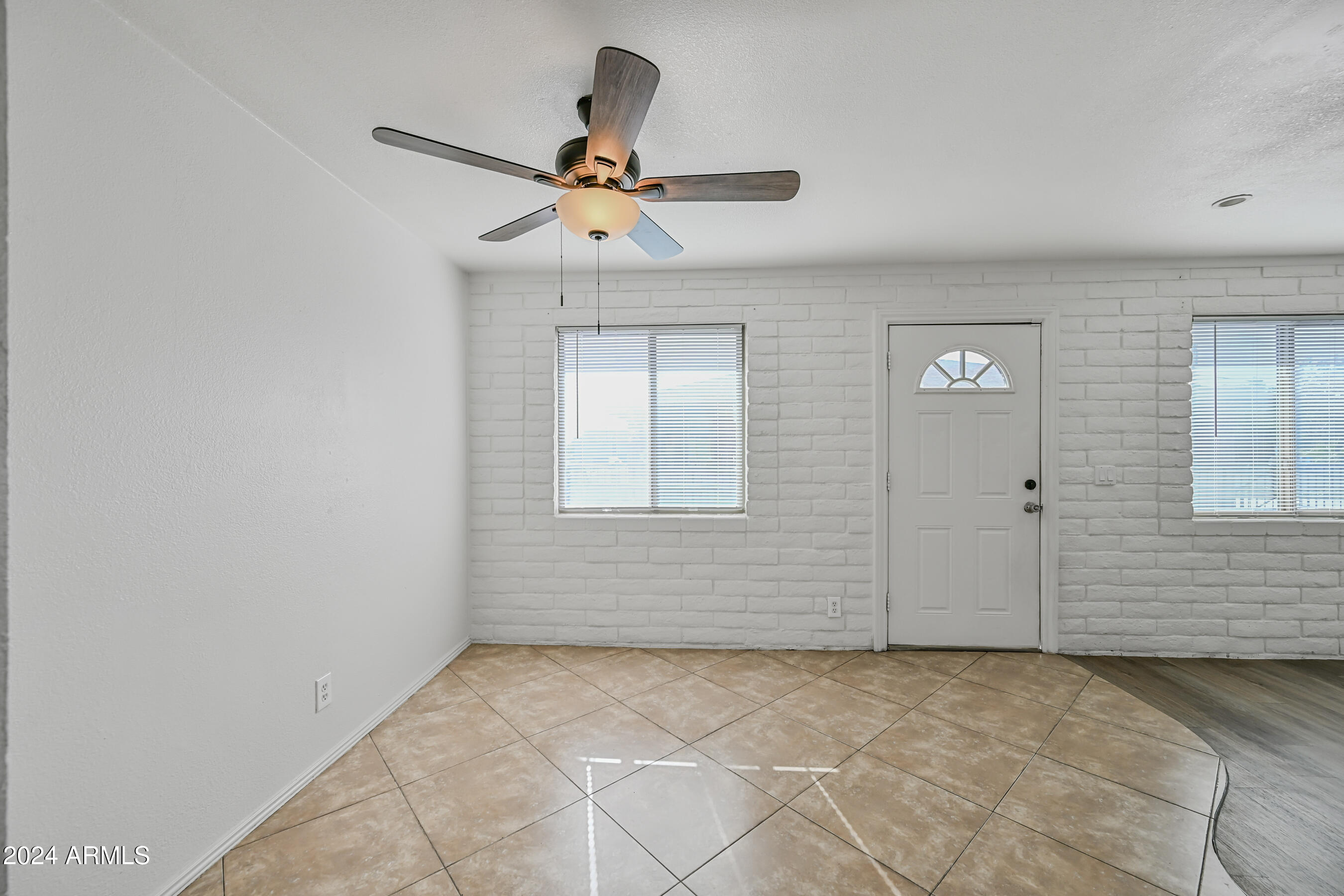 1234 North 36th Street, Unit 209 Phoenix, AZ 85008 - Photo 9 of 14 8-1234N36S209-ocupix-2700