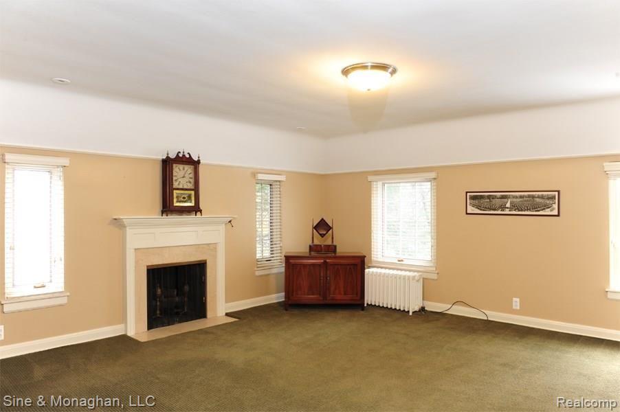 160 Touraine Road Grosse Pointe, MI 48236 - Photo 37 of 49 DSC_2306_1_6x9_100dpi.jpg