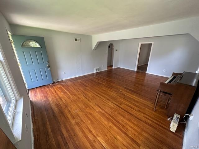 4109 North Hanley Road St. Louis, MO 63121 - Photo 5 of 20 Gallery Image 5
