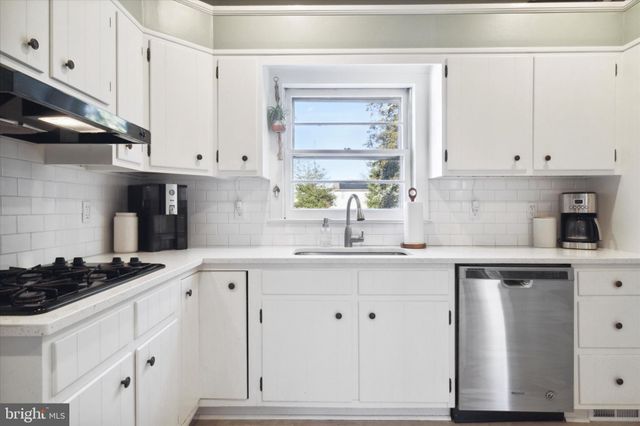 $401,000 | 6713 Walnut Avenue, Pennsauken, NJ 08109