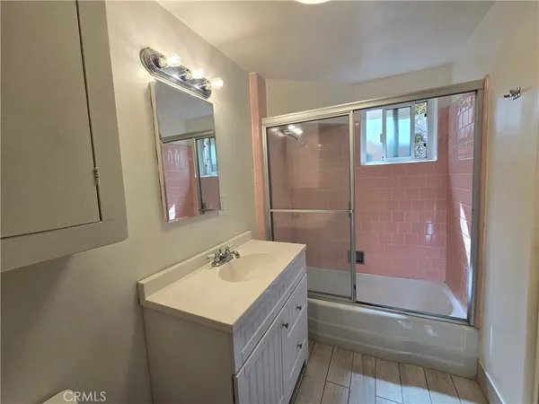 $1,350 | 1210 Tyler Street, Unit 1/2, Glendale, CA 91205