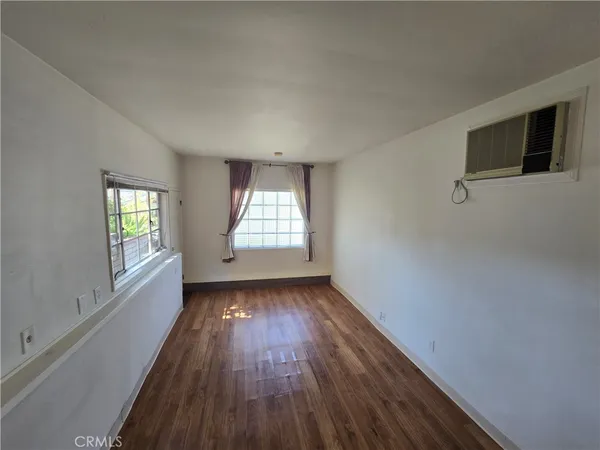 $1,350 | 1210 Tyler Street, Unit 1/2, Glendale, CA 91205