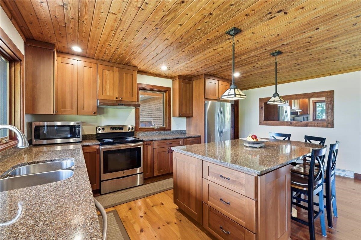 1099 East Shore Road Isle La Motte, VT 05463 - Photo 13 of 38 Gallery Image 13