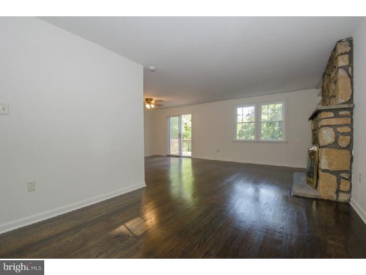2704 Wayland Road Berwyn, PA 19312 - Photo 8 of 25 Living Room
