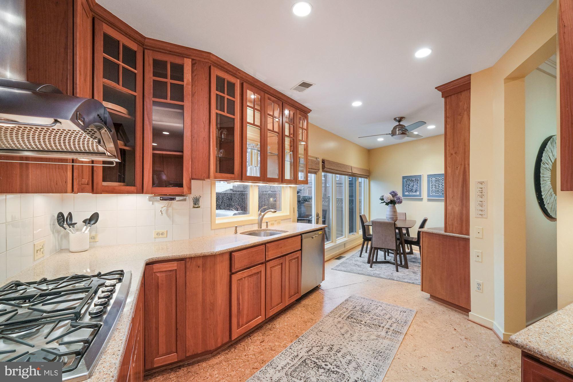 2622 Garfield Street Northwest Washington, DC 20008 - Photo 11 of 42