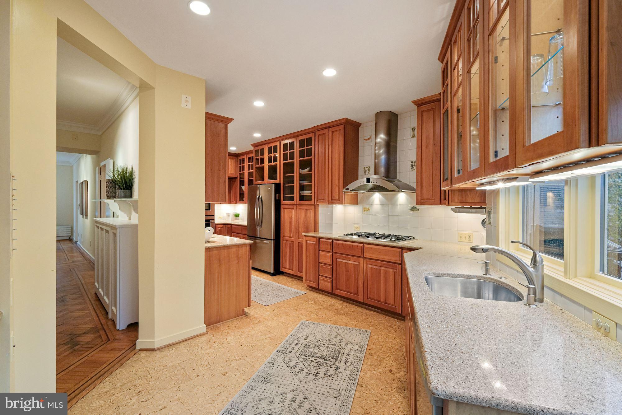 2622 Garfield Street Northwest Washington, DC 20008 - Photo 12 of 42