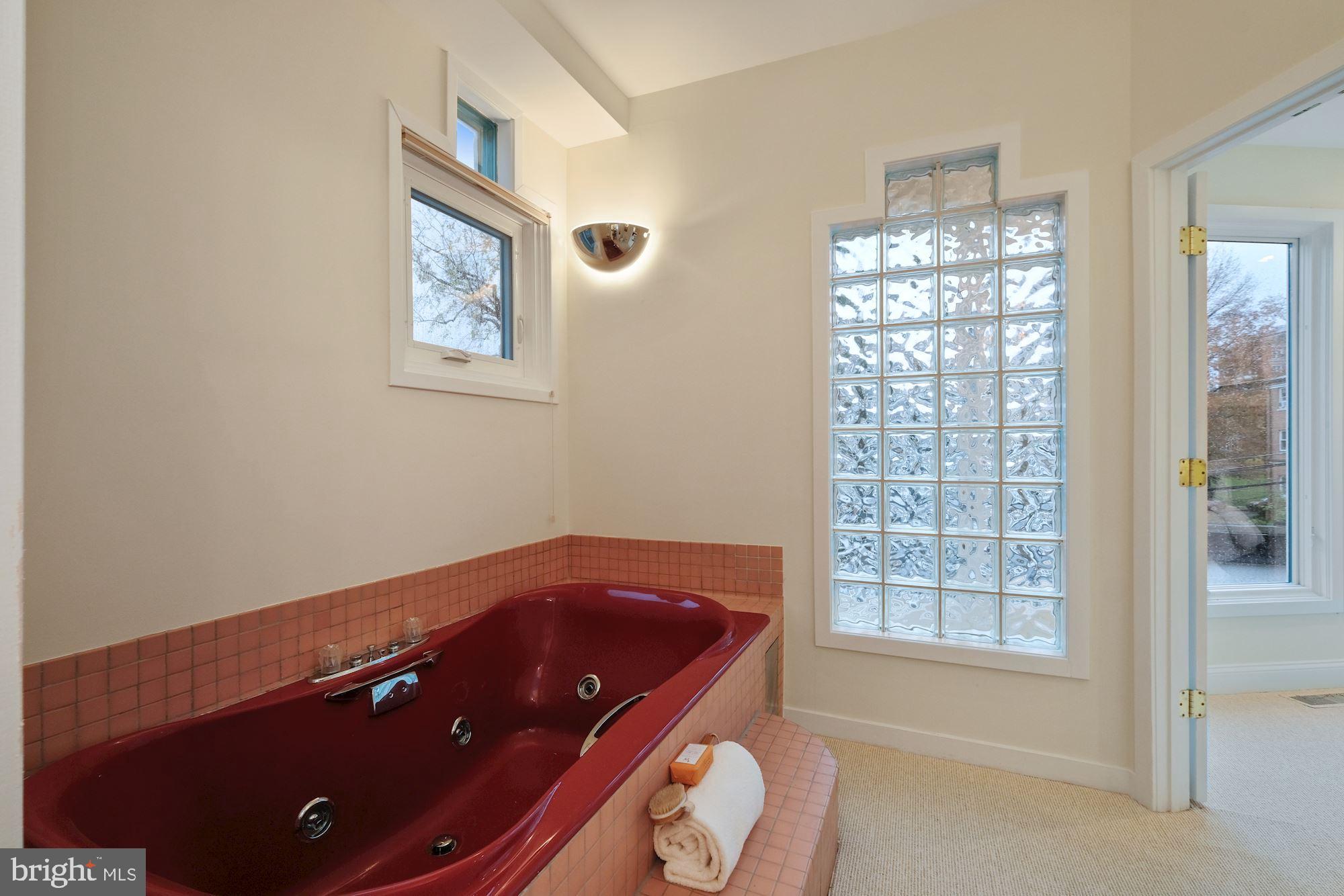 2622 Garfield Street Northwest Washington, DC 20008 - Photo 19 of 42