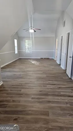 a view of empty room with window