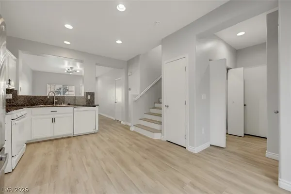 $1,800 | 1829 Tourmaline Blue Street, Las Vegas, NV 89106