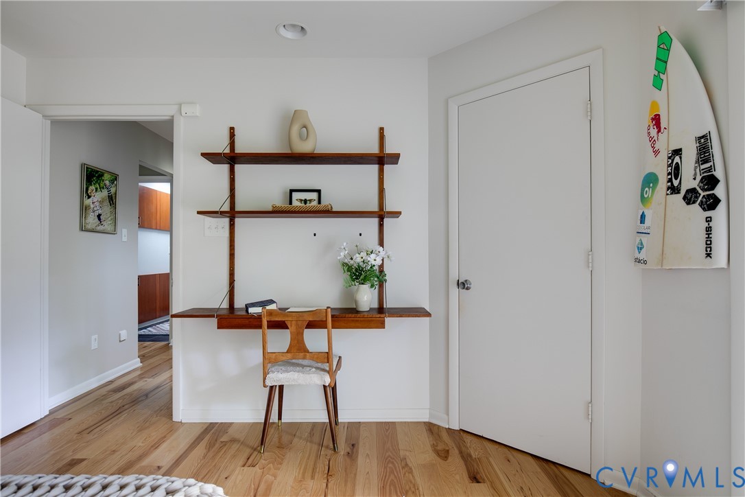 380 Flag Station Road Henrico, VA 23238 - Photo 40 of 70 a workspace with furniture and wooden floor
