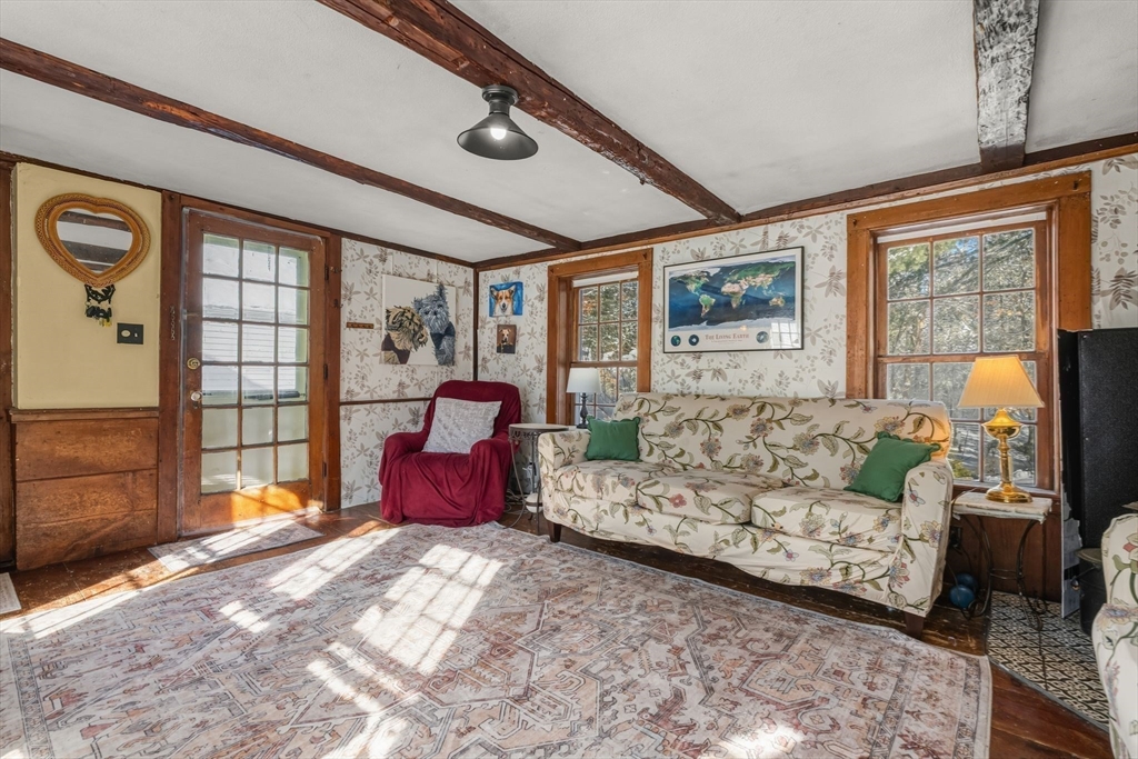 561 Circuit Street Hanover, MA 02339 - Photo 11 of 35