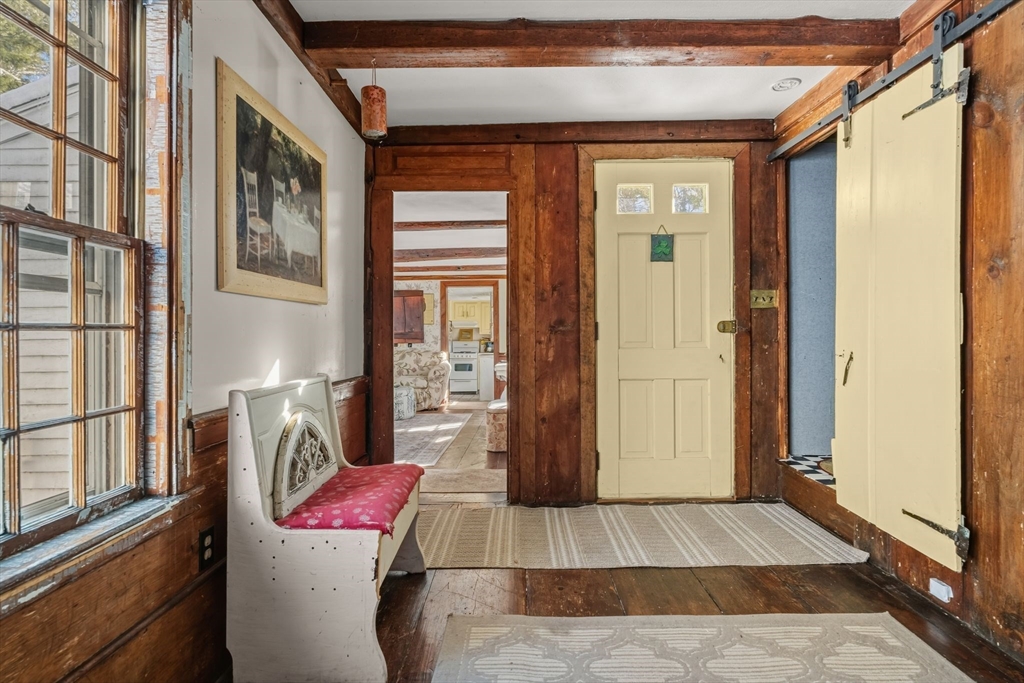 561 Circuit Street Hanover, MA 02339 - Photo 18 of 35