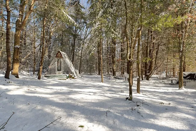 $575,000 | 561 Circuit Street, Hanover, MA 02339