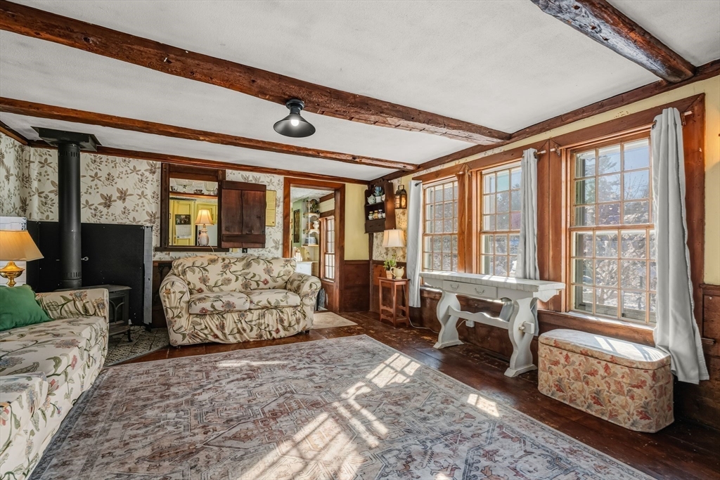 561 Circuit Street Hanover, MA 02339 - Photo 8 of 35