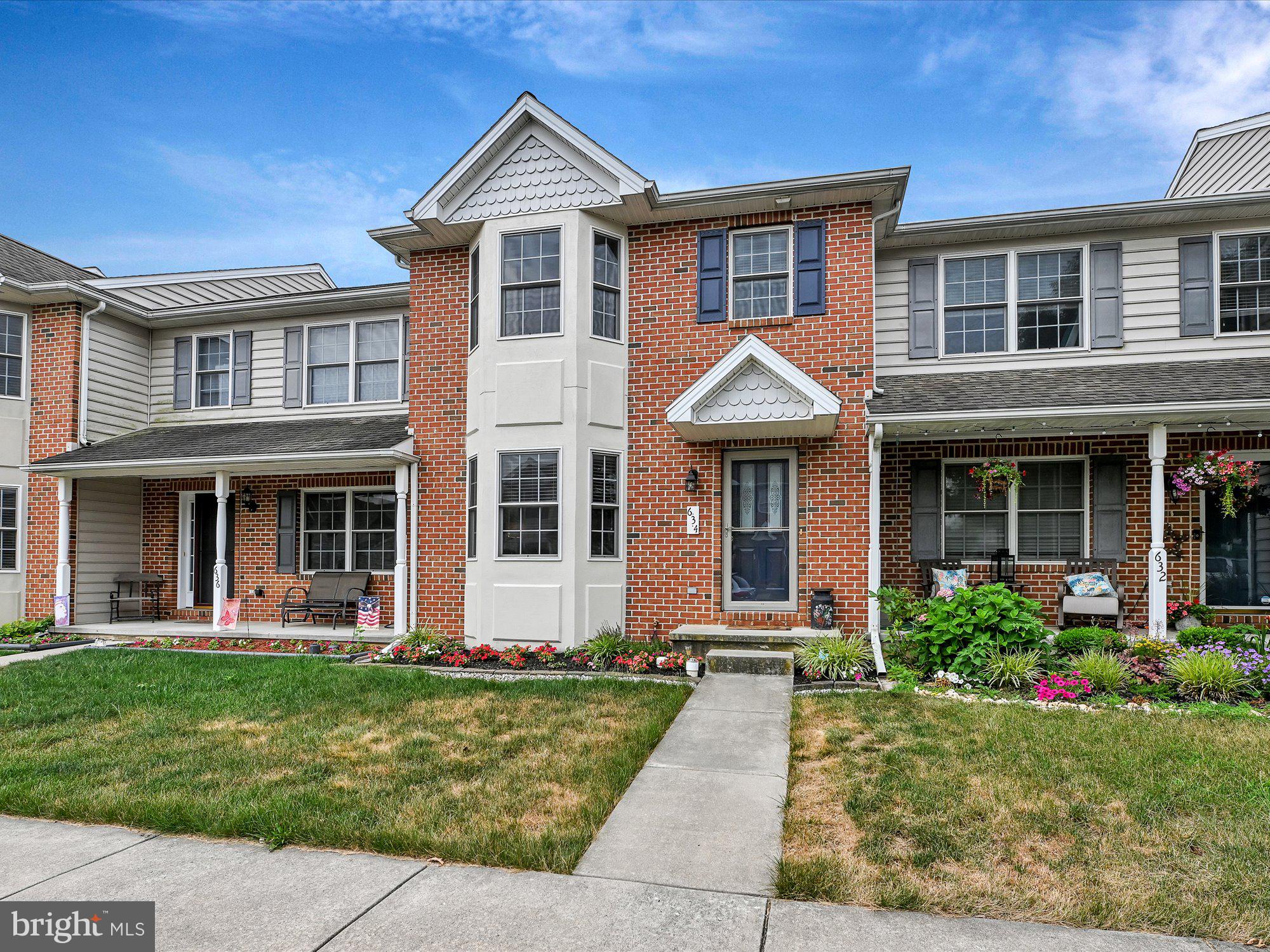 634 Chickadee Drive Lititz, PA 17543 - Photo 1 of 27