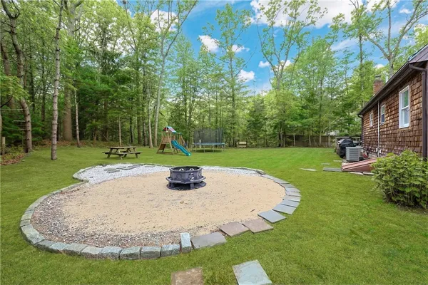 $589,000 | 1187 South Precinct Street, Taunton, MA 02718