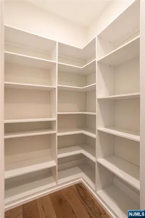 $1,295,000 | 7 St Andrews Circle, River Vale, NJ 07675