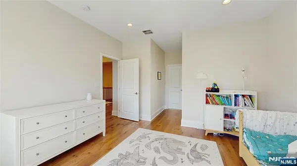 $1,295,000 | 7 St Andrews Circle, River Vale, NJ 07675