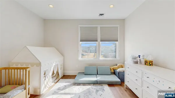 $1,295,000 | 7 St Andrews Circle, River Vale, NJ 07675