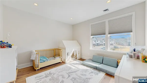 $1,295,000 | 7 St Andrews Circle, River Vale, NJ 07675