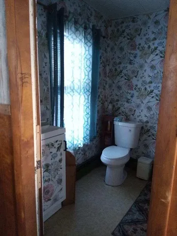 $75,000 | 34-36 Elm Street, Guilford, ME 04443