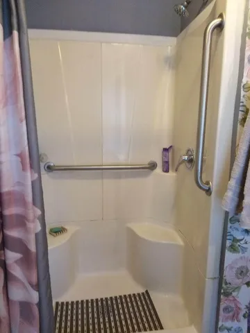 $75,000 | 34-36 Elm Street, Guilford, ME 04443