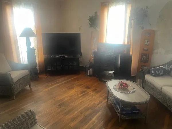 $75,000 | 34-36 Elm Street, Guilford, ME 04443