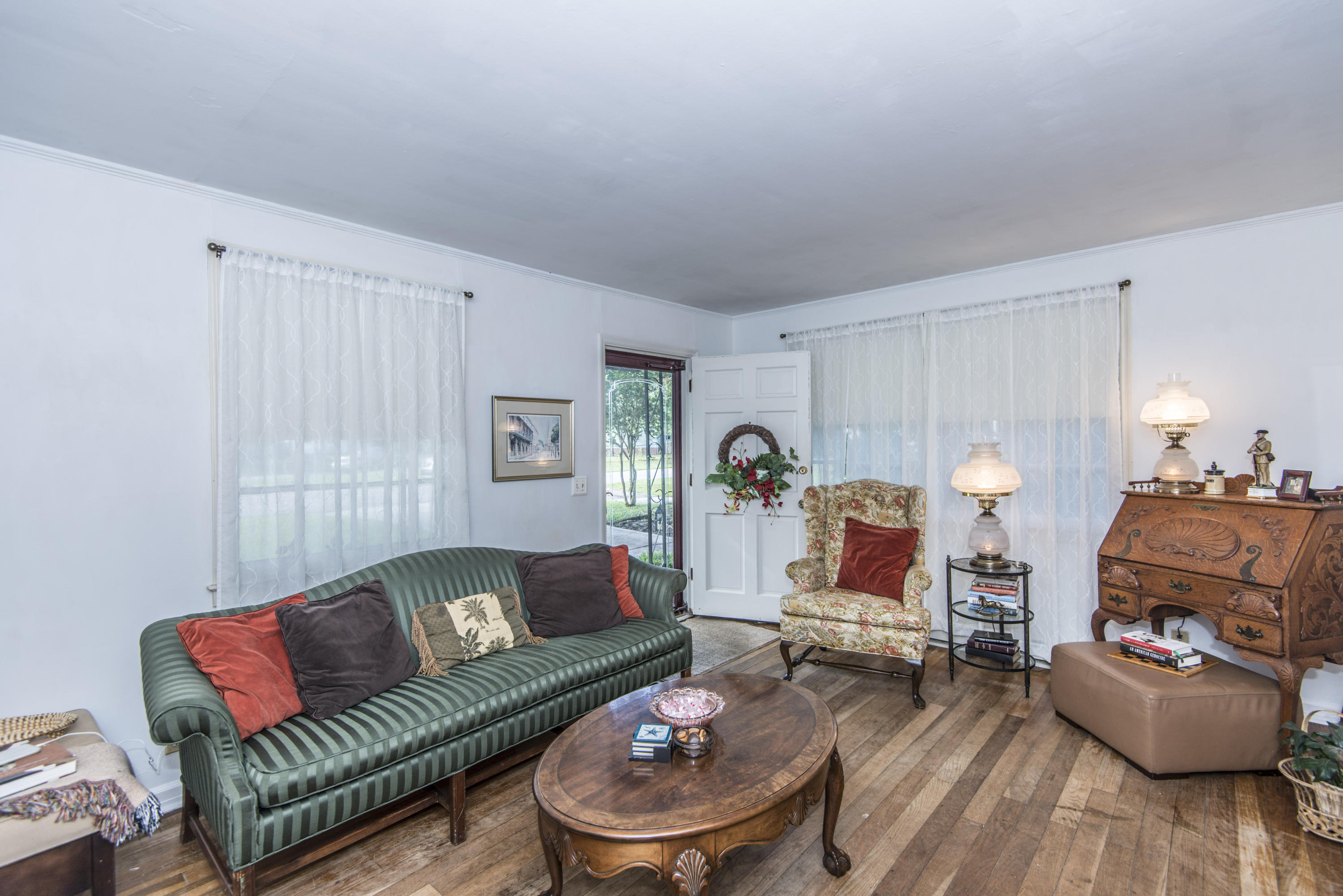 4837 Churchill Road North Charleston, SC 29405 - Photo 5 of 22 _DSC5046