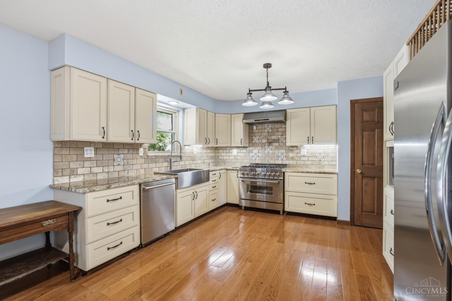 3727 Powner Road Cincinnati, OH 45248 - Photo 9 of 62