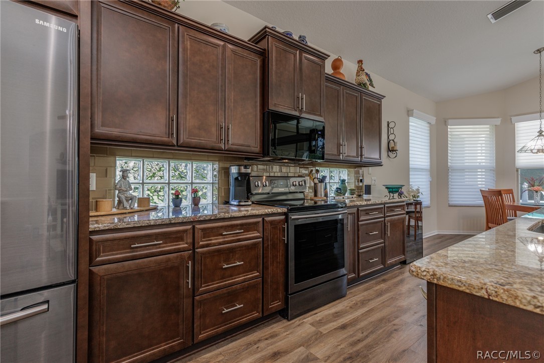 639 West Doerr Path Hernando, FL 34442 - Photo 15 of 61