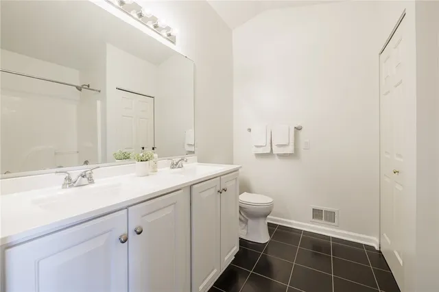 $469,900 | 1849 Saddle Horn Drive, Canandaigua Town, NY 14424