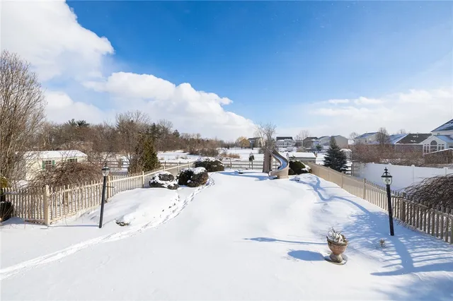 $469,900 | 1849 Saddle Horn Drive, Canandaigua Town, NY 14424