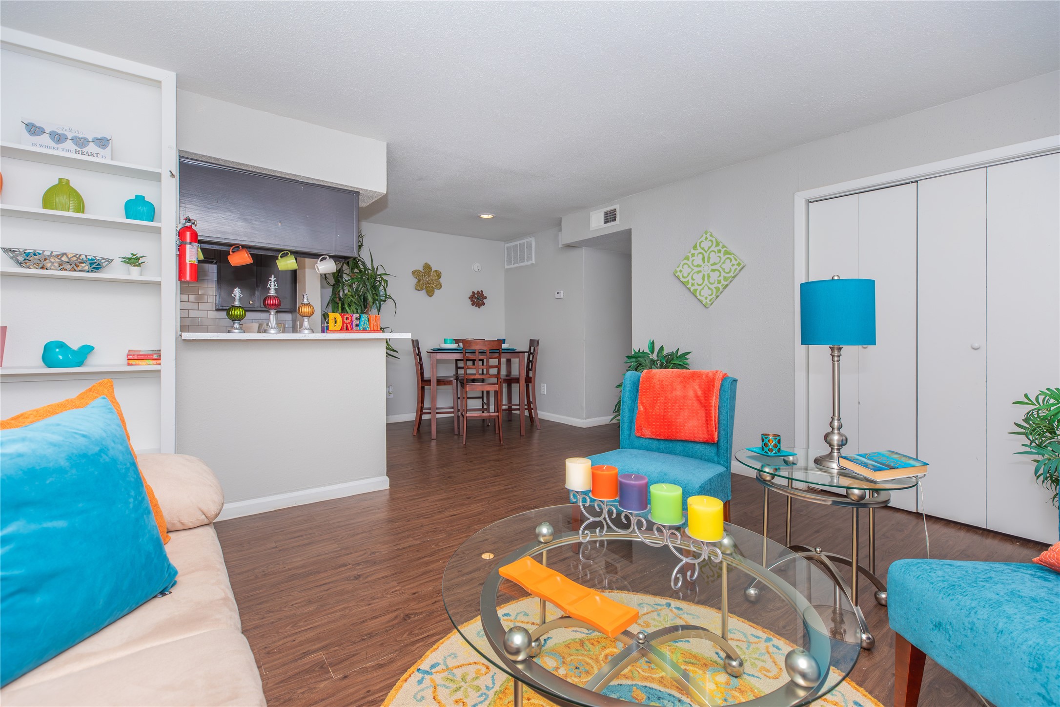 3401 Ocee Street, Unit 304 Houston, TX 77063 - Photo 2 of 6 a living room with furniture and wooden floor
