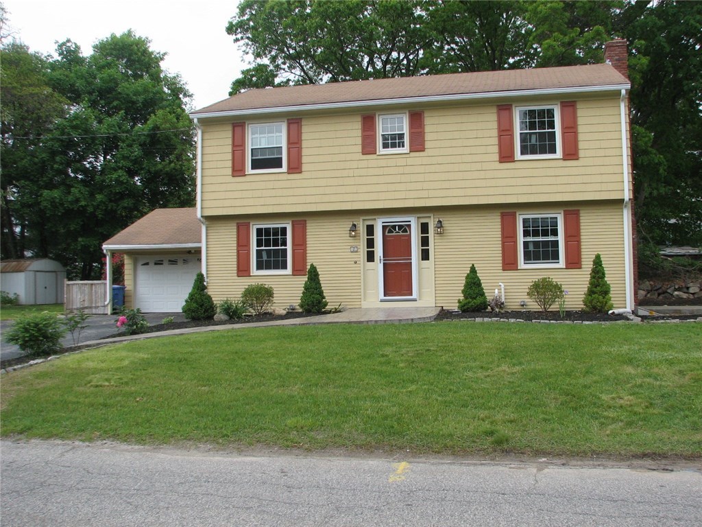 12 Lonesome Pine Road Cumberland, RI 02864 - Photo 2 of 34 Gallery Image 2