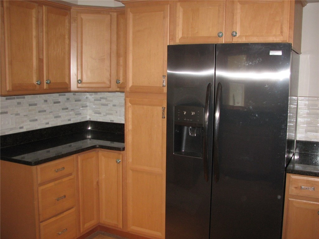 12 Lonesome Pine Road Cumberland, RI 02864 - Photo 5 of 34 Gallery Image 5