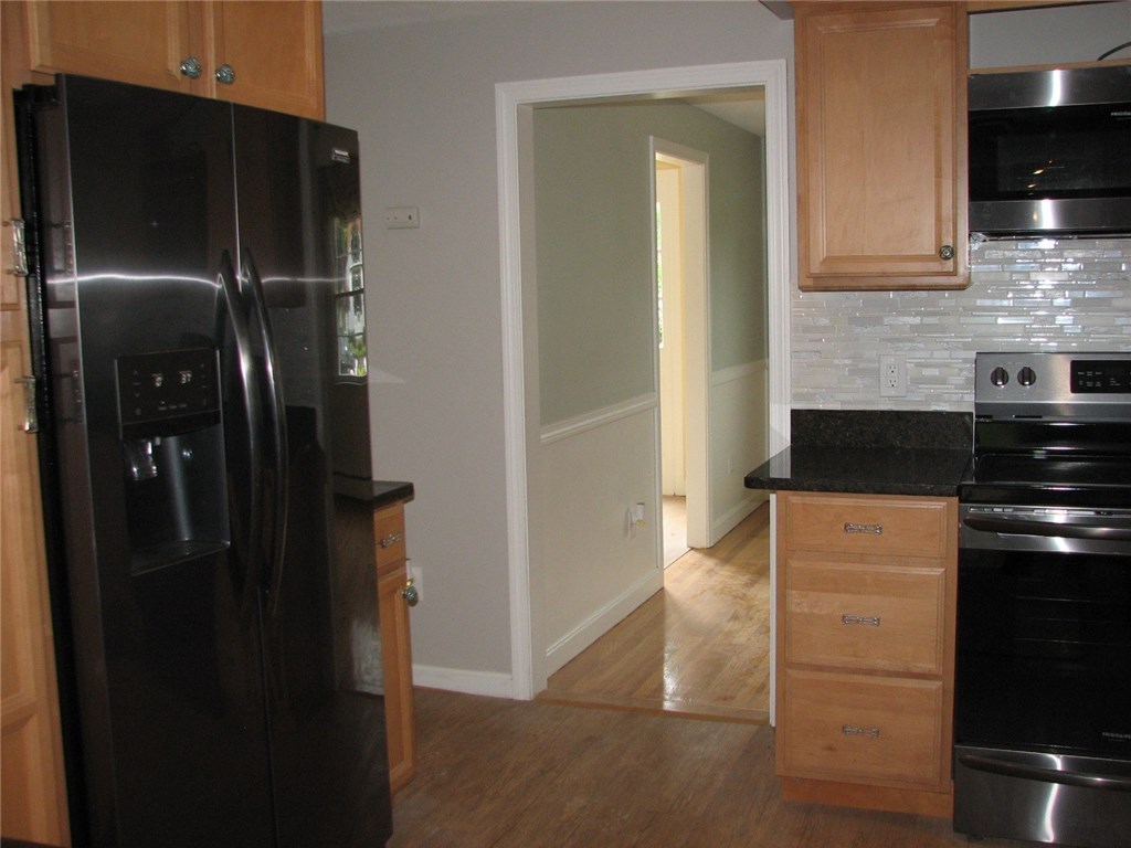 12 Lonesome Pine Road Cumberland, RI 02864 - Photo 6 of 34 Gallery Image 6