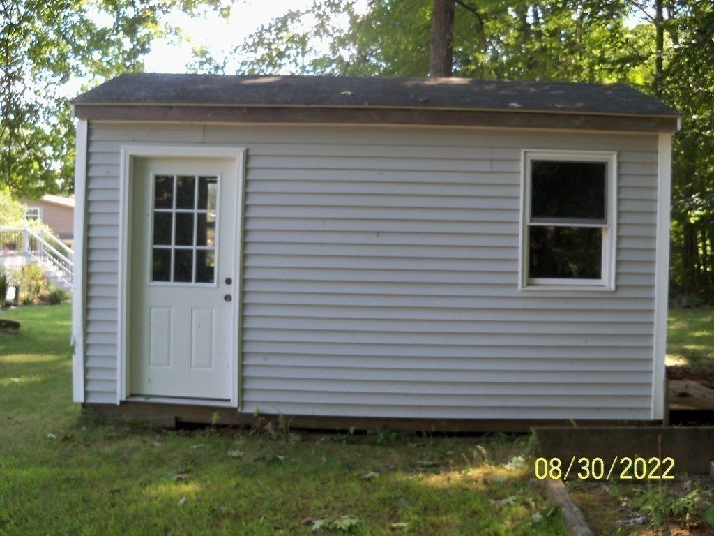 51 Crestwood Road Leicester, MA 01524 - Photo 11 of 31 Gallery Image 11
